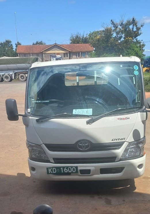 Customer who purchased a car from CardealPage Co., Ltd.